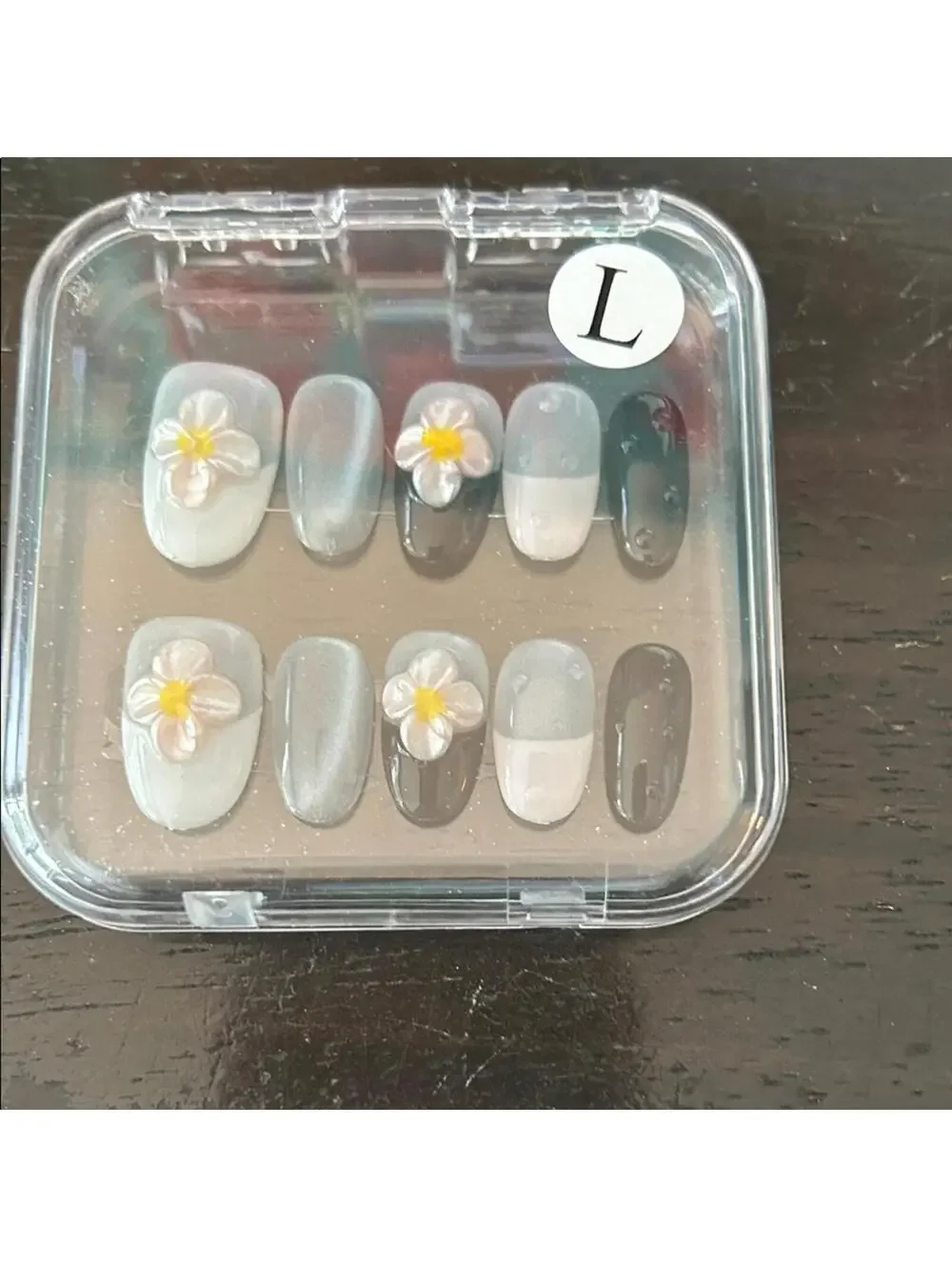 Floral Handmade Nail Art Set in Black and Pink